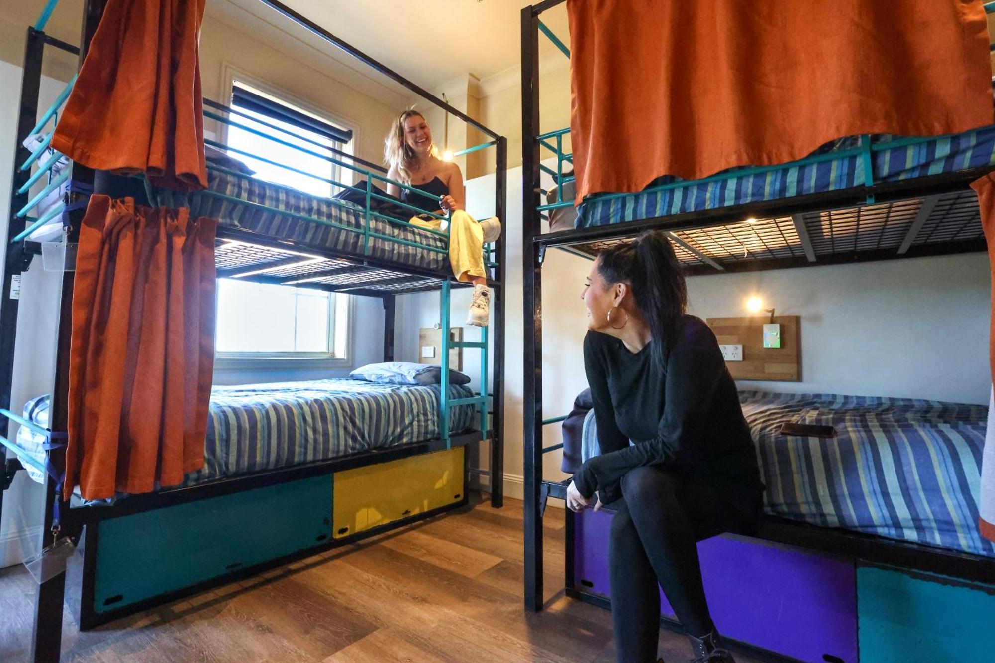 Mad Monkey Hostel Coogee Beach Randwick Екстериор снимка
