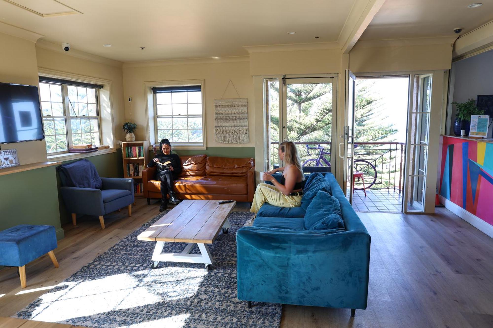 Mad Monkey Hostel Coogee Beach Randwick Екстериор снимка