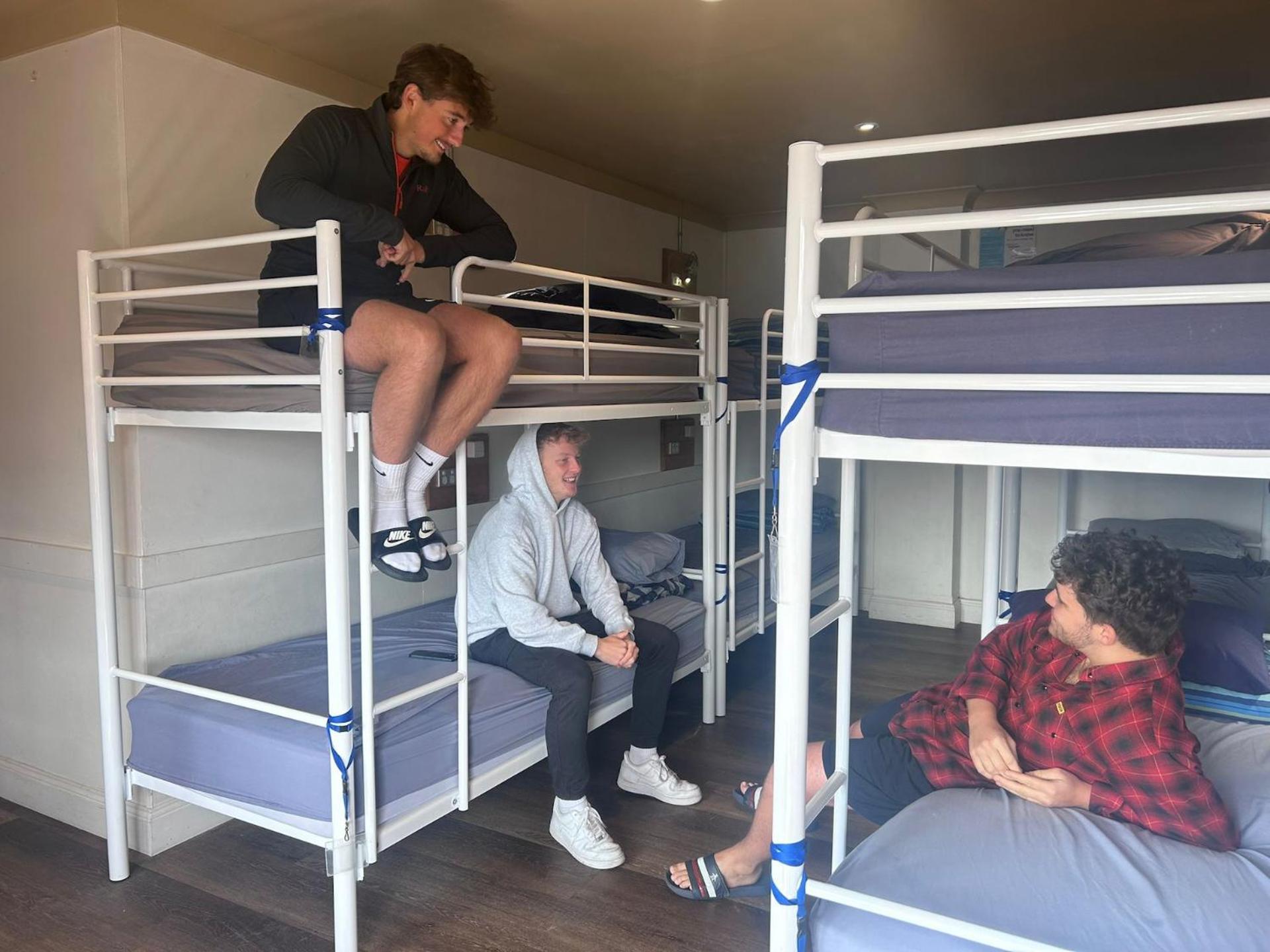 Mad Monkey Hostel Coogee Beach Randwick Екстериор снимка