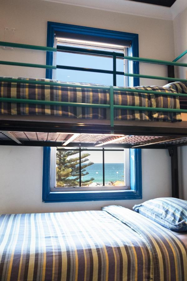 Mad Monkey Hostel Coogee Beach Randwick Екстериор снимка
